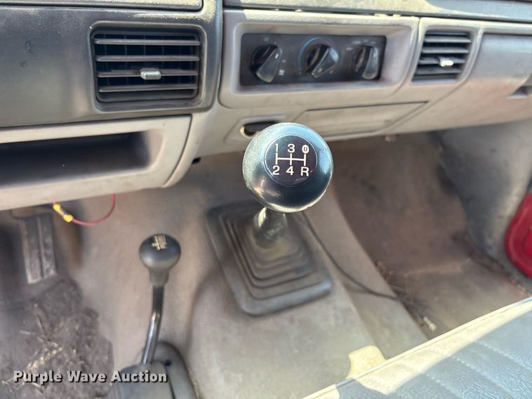 image for item EL2130 1995 Ford F350 XL brush fire truck