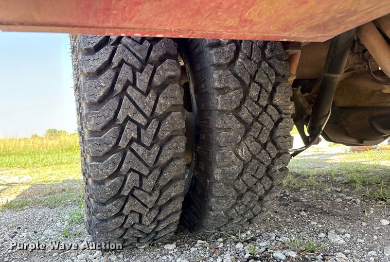 image for item EL2130 1995 Ford F350 XL brush fire truck