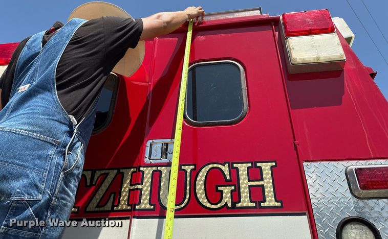 image for item EL2131 2004 Ford F350 Super Duty brush fire truck