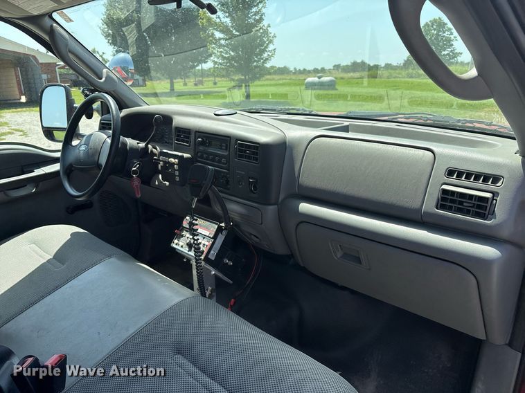 image for item EL2131 2004 Ford F350 Super Duty brush fire truck