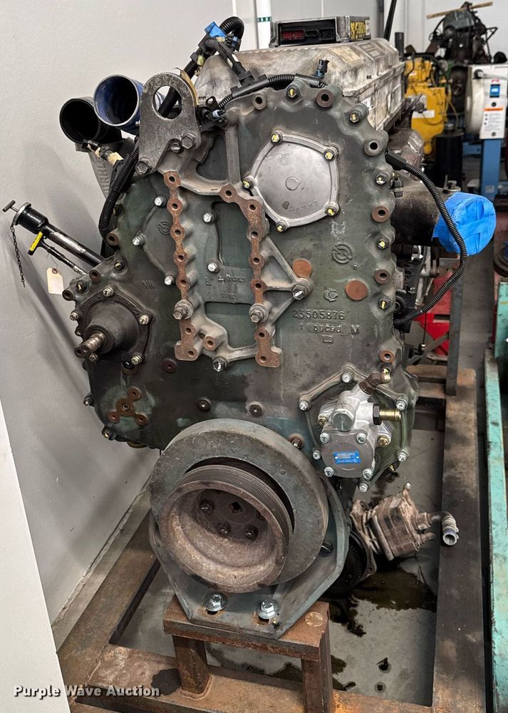 image for item EM2009 Detroit Diesel Series 60 engine