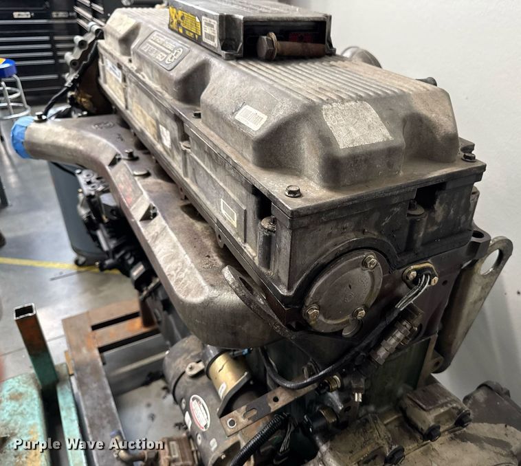 image for item EM2009 Detroit Diesel Series 60 engine
