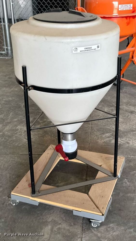 image for item EM2022 Ace Roto Mold tank