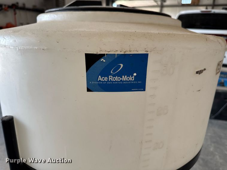 image for item EM2022 Ace Roto Mold tank