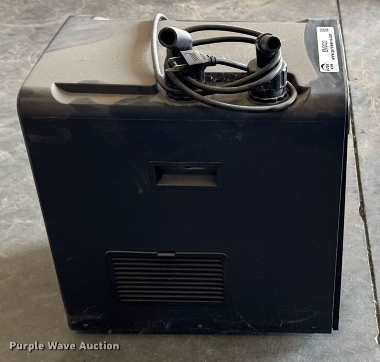 image for item EM2023 Eco Plus 1/4 HO water chiller