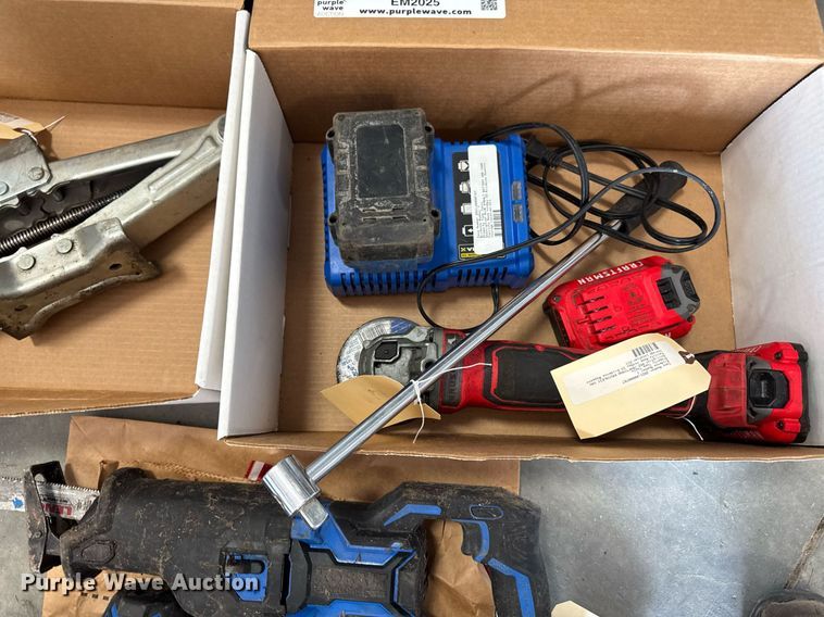 image for item EM2025 Tools