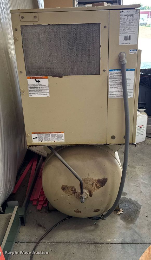 image for item EM2026 Ingersoll Rand UP6-15C-125 PSG air compressor