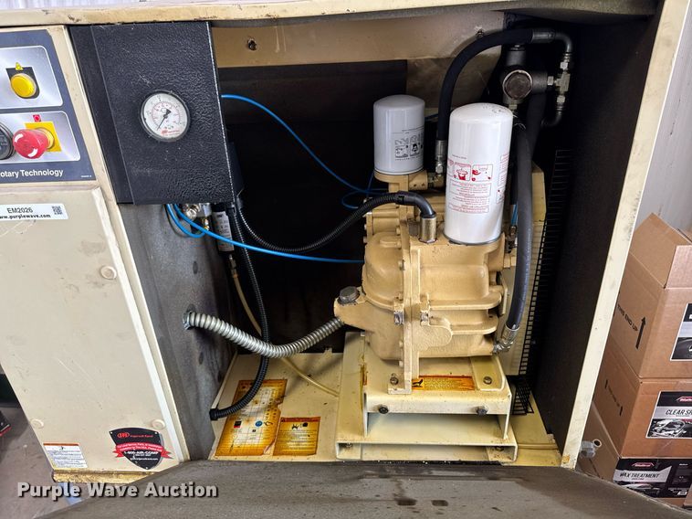 image for item EM2026 Ingersoll Rand UP6-15C-125 PSG air compressor