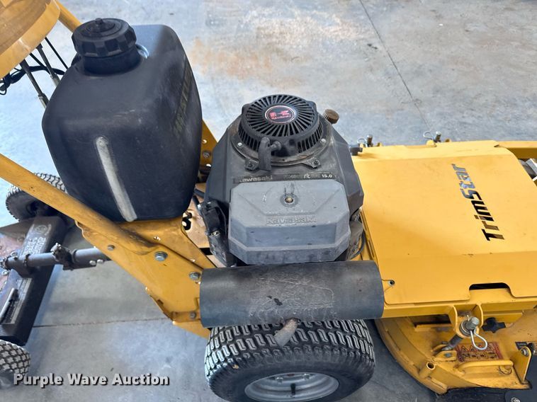 image for item EM2027 Hustler 927400 ZTR lawn mower