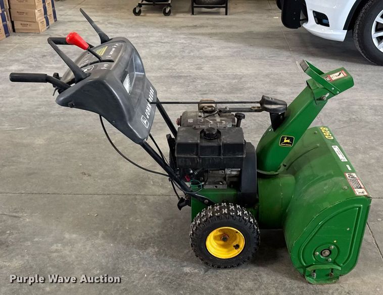 image for item EM2028 John Deere 826D snow blower