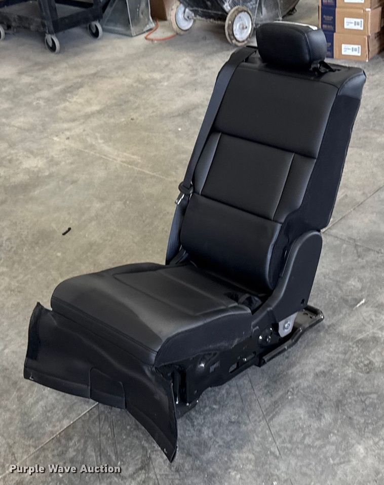 image for item EM2031 Automotive seat