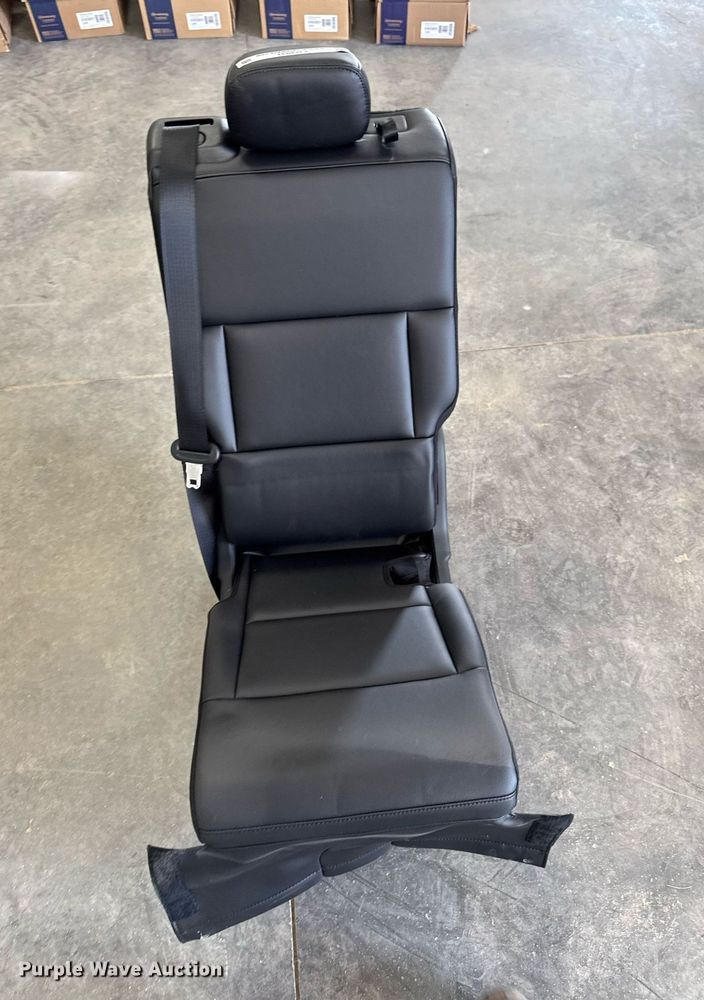 image for item EM2031 Automotive seat