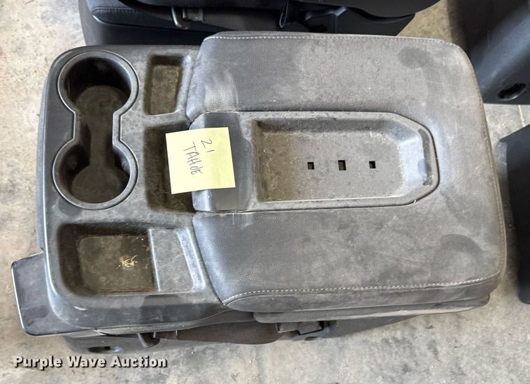 image for item EM2032 (4) center consoles