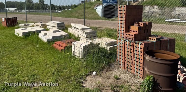 image for item EM2035 Building materials 