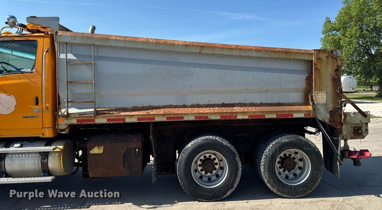 image for item EM2049 2009 Sterling L8500 Series dump truck
