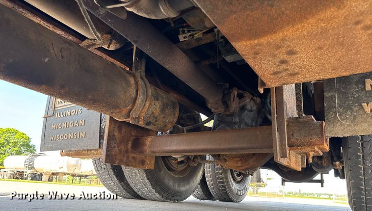 image for item EM2049 2009 Sterling L8500 Series dump truck