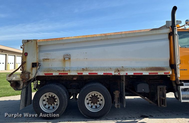 image for item EM2049 2009 Sterling L8500 Series dump truck