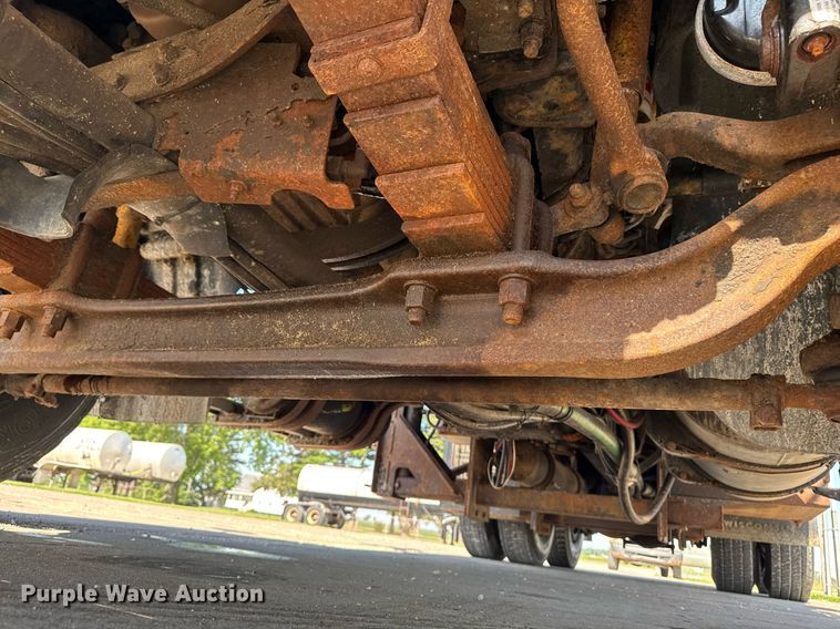 image for item EM2049 2009 Sterling L8500 Series dump truck