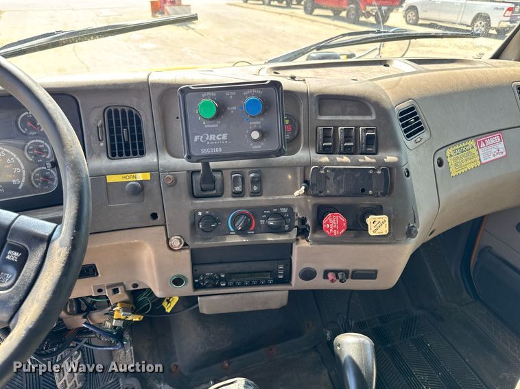 image for item EM2049 2009 Sterling L8500 Series dump truck