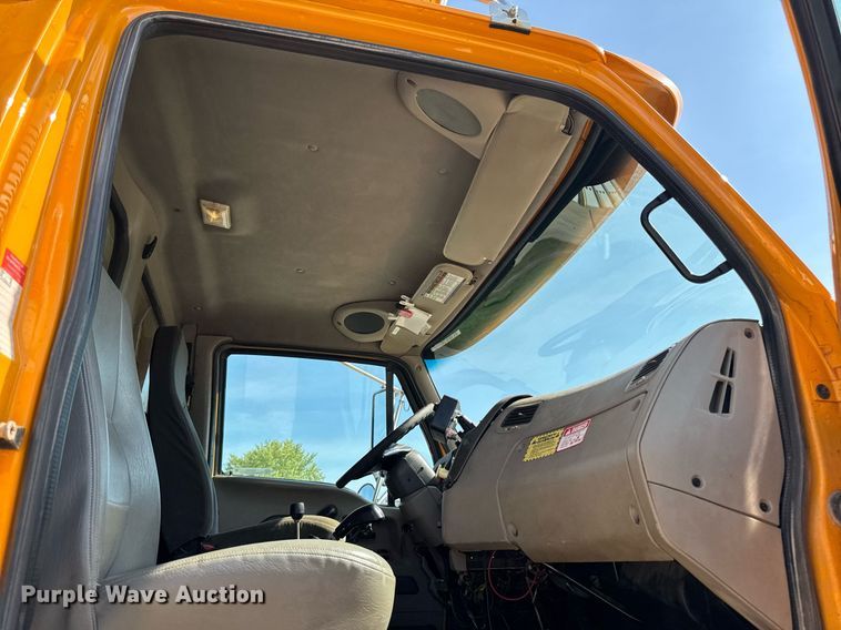 image for item EM2049 2009 Sterling L8500 Series dump truck