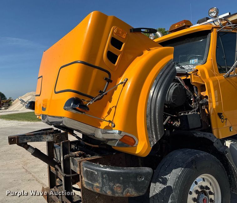 image for item EM2049 2009 Sterling L8500 Series dump truck
