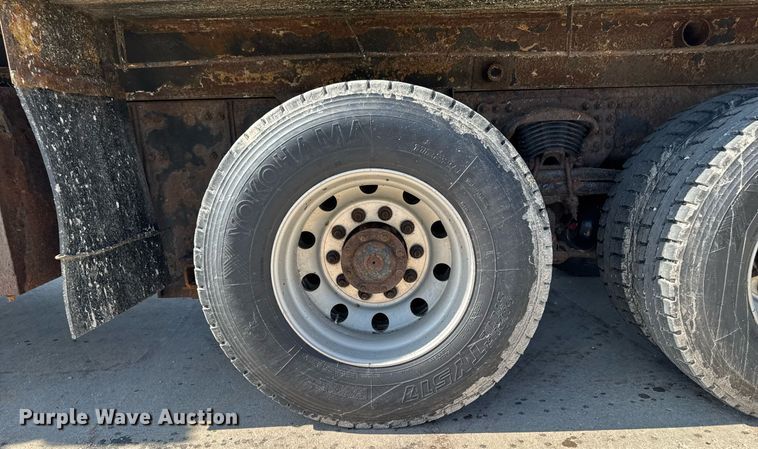 image for item EM2049 2009 Sterling L8500 Series dump truck