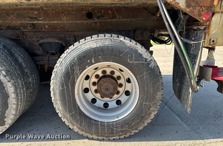 image for item EM2049 2009 Sterling L8500 Series dump truck