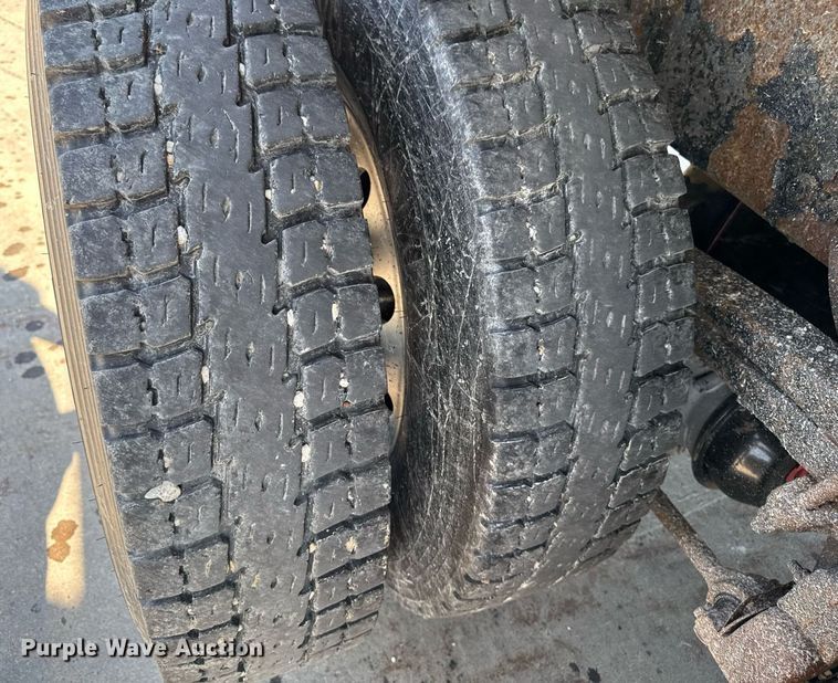 image for item EM2049 2009 Sterling L8500 Series dump truck