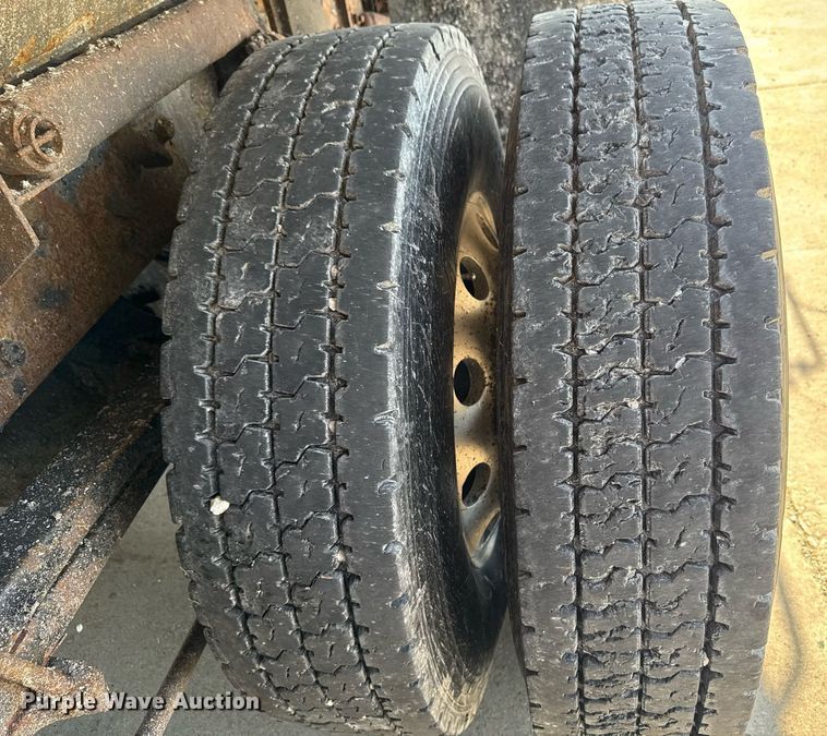 image for item EM2049 2009 Sterling L8500 Series dump truck