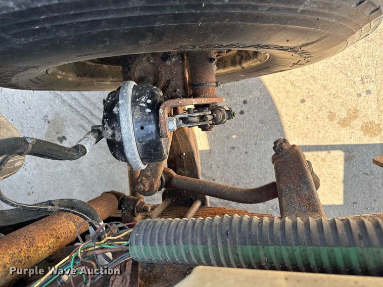 image for item EM2049 2009 Sterling L8500 Series dump truck