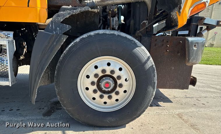 image for item EM2049 2009 Sterling L8500 Series dump truck