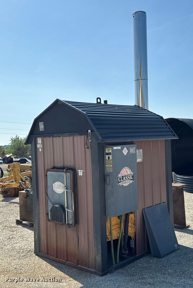 image for item EM2052 2006 Central broiler CL6048 wood burning outdoor furnace