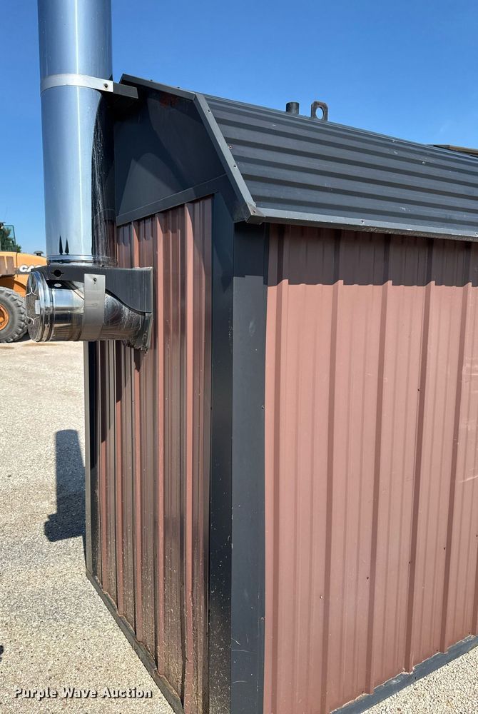 image for item EM2052 2006 Central broiler CL6048 wood burning outdoor furnace