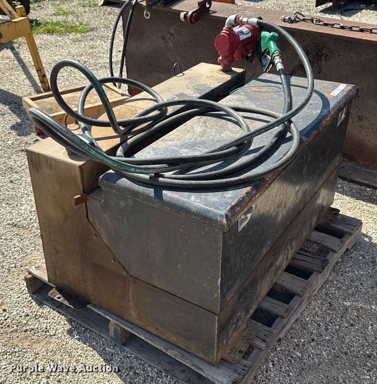 image for item EM2053 Fuel transfer tank