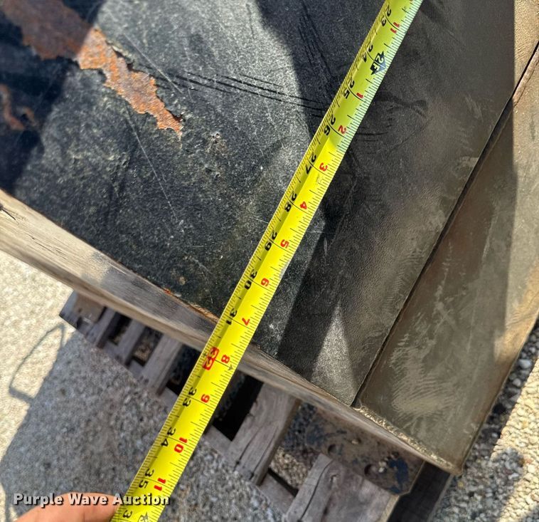 image for item EM2053 Fuel transfer tank