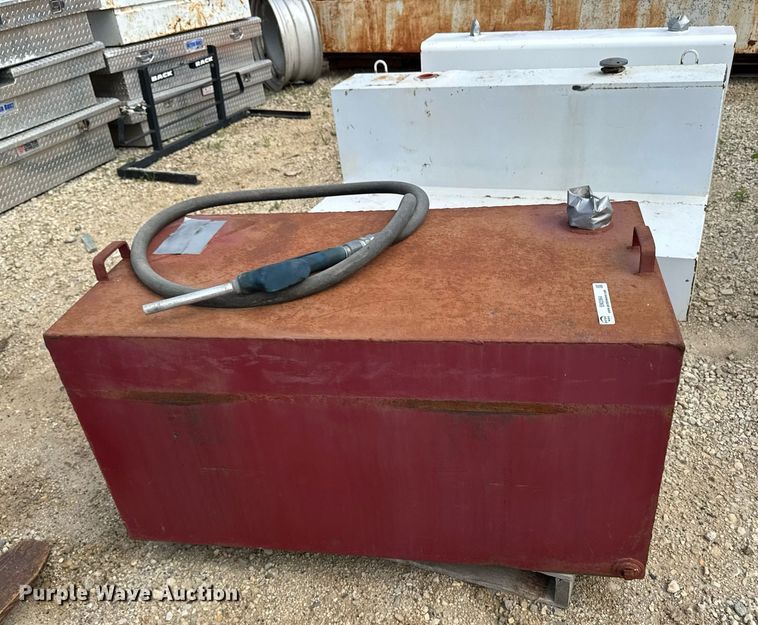 image for item EM2064 (3) fuel tanks