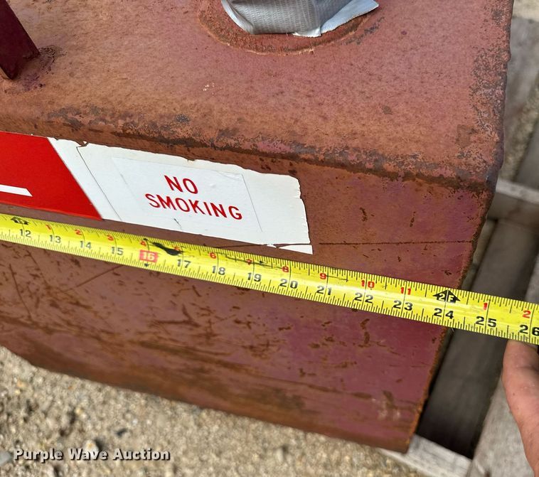 image for item EM2064 (3) fuel tanks