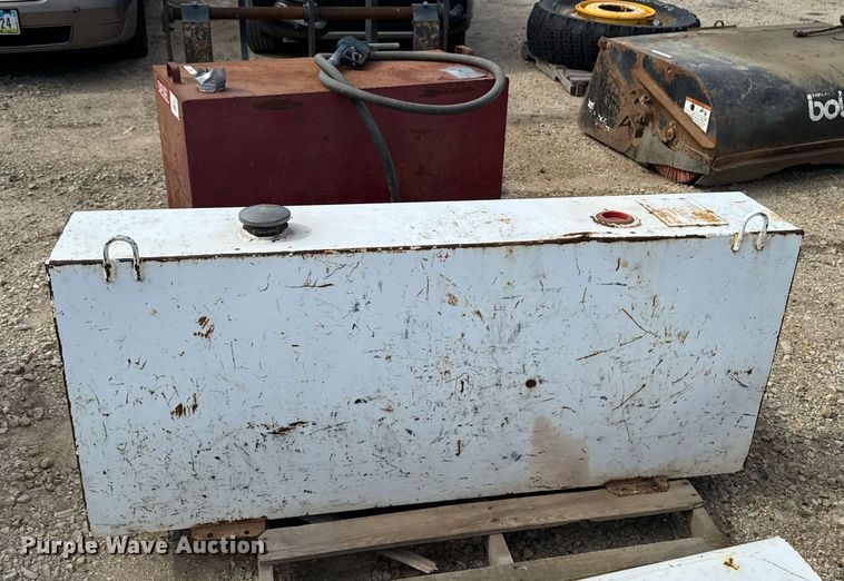 image for item EM2064 (3) fuel tanks