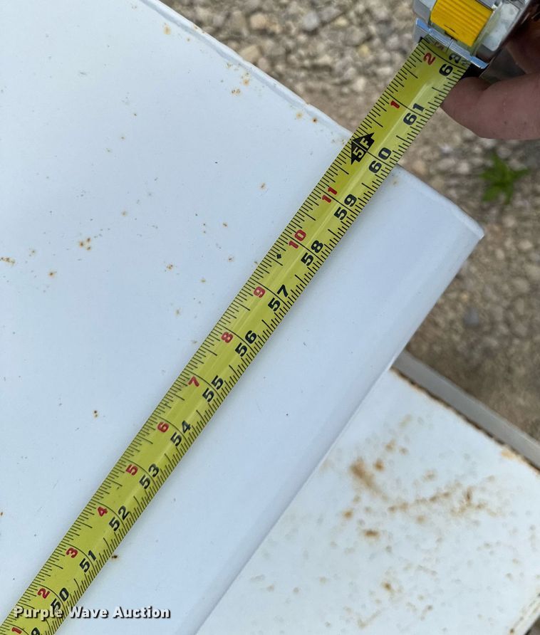 image for item EM2064 (3) fuel tanks