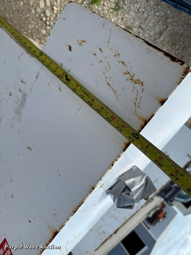 image for item EM2064 (3) fuel tanks