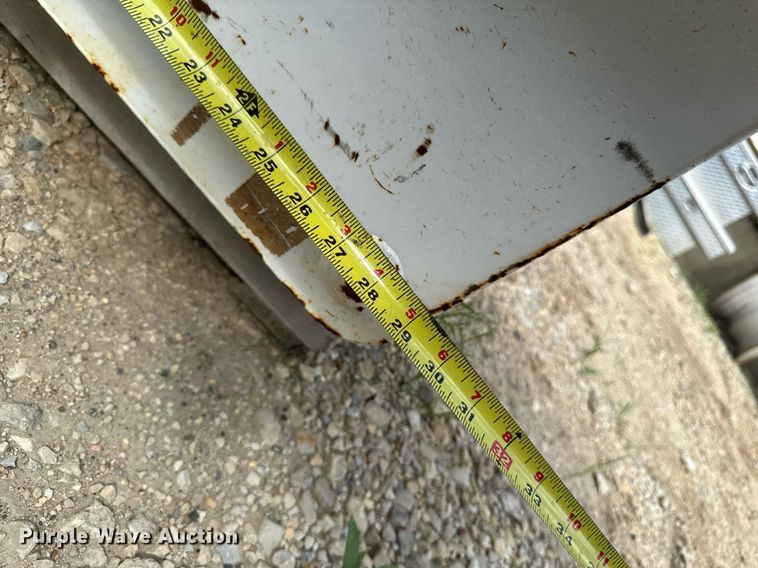 image for item EM2064 (3) fuel tanks