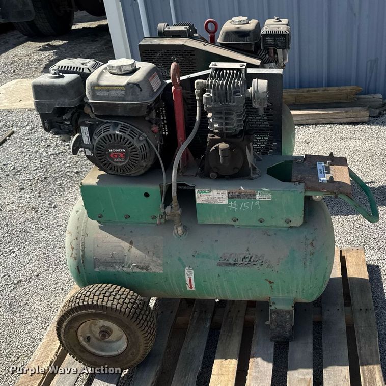 image for item EM2069 Speedaire  4NB84  air compressors