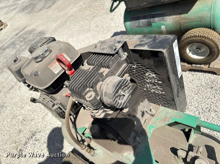 image for item EM2070 Speedaire 4NB84 air compressor