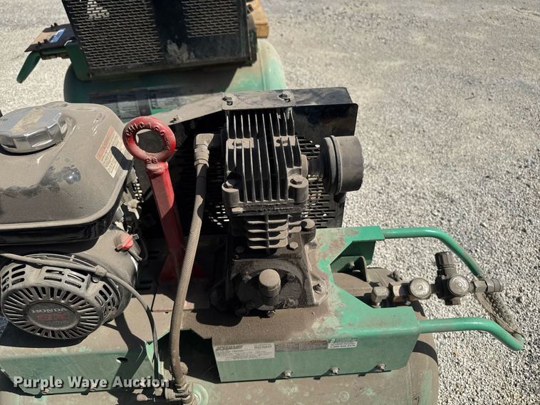 image for item EM2070 Speedaire 4NB84 air compressor