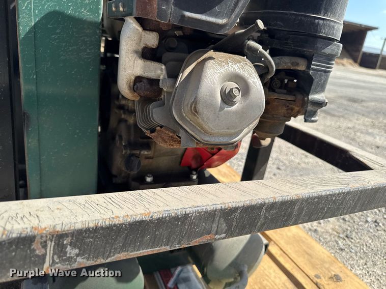 image for item EM2071 Rolair air compressor