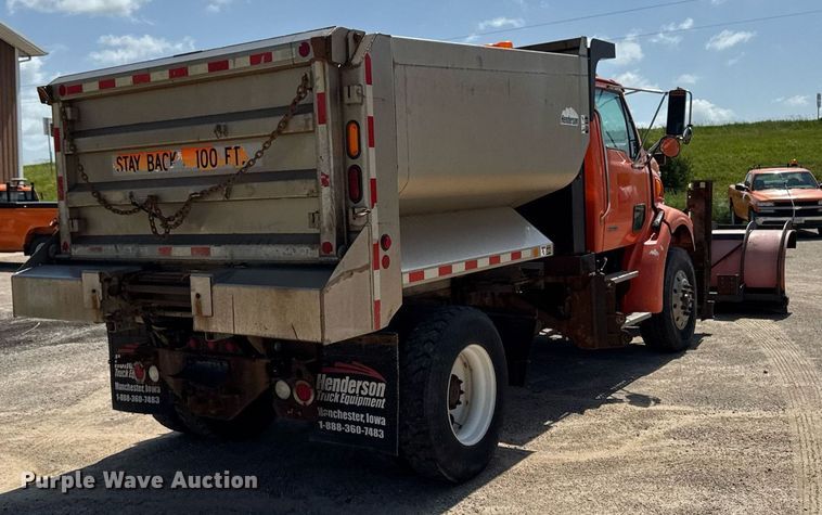 image for item EM2073 2005 Sterling L7500 series dump truck