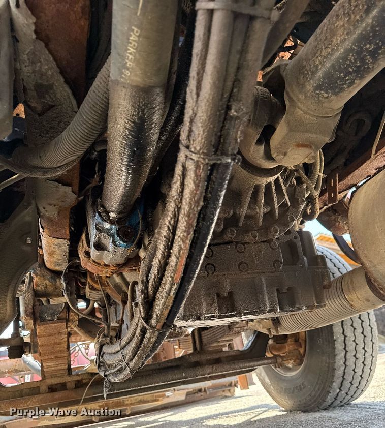 image for item EM2073 2005 Sterling L7500 series dump truck