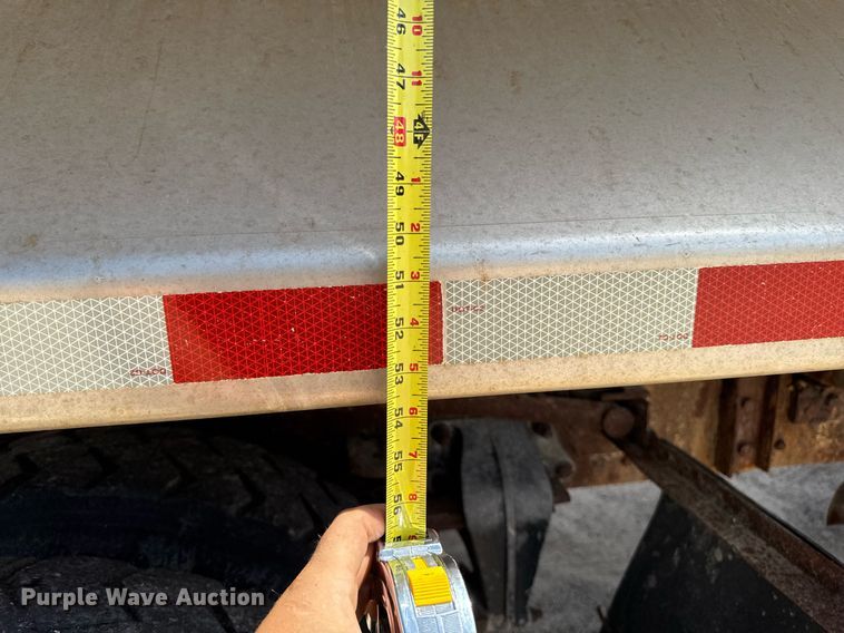 image for item EM2073 2005 Sterling L7500 series dump truck