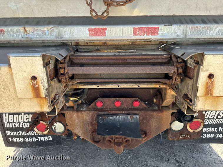 image for item EM2073 2005 Sterling L7500 series dump truck