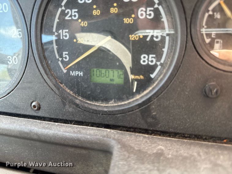 image for item EM2073 2005 Sterling L7500 series dump truck